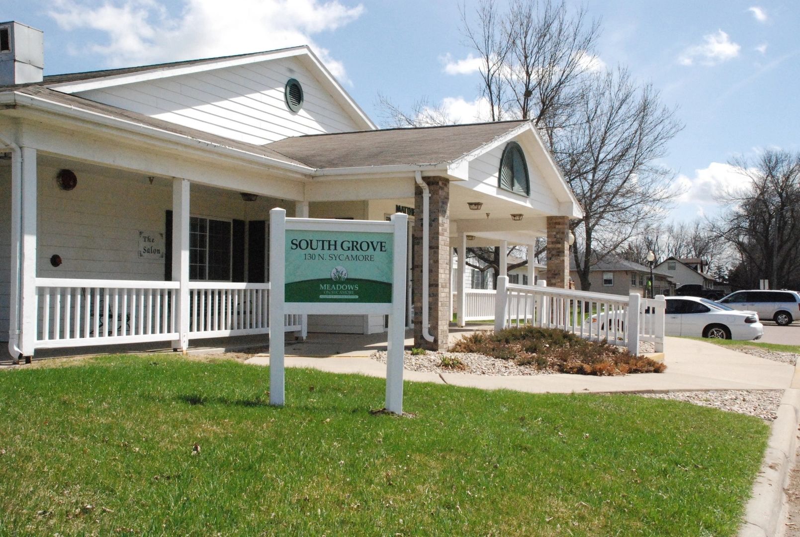 South Grove at Meadows on Sycamore, 130 N Sycamore Ave, Sioux Falls assisted living